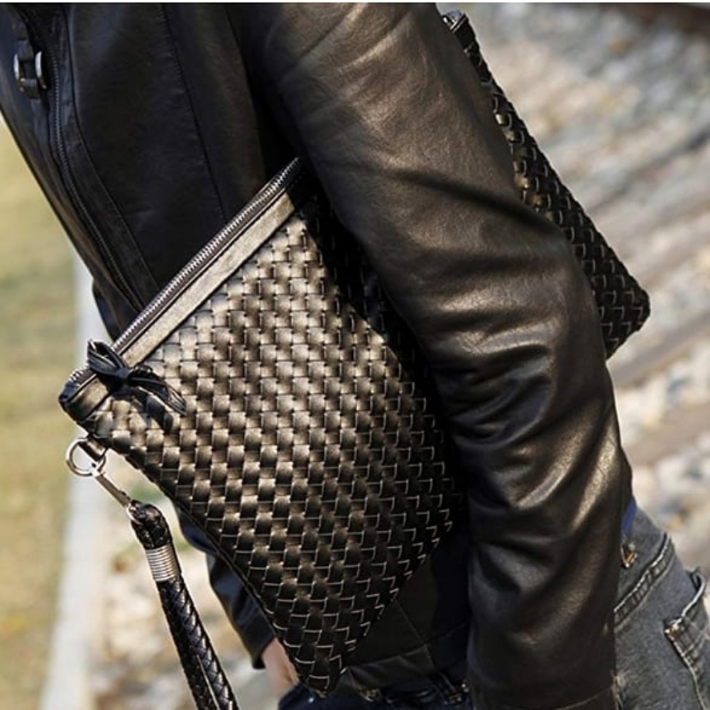 Weave Knit Clutch/Shoulder Bag